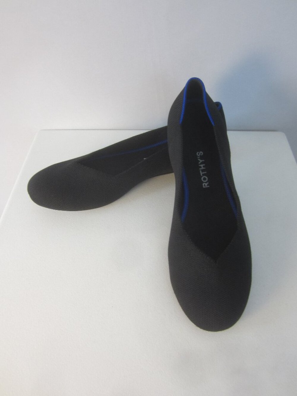 Rothys Women 11 Black Round Toe Knit Slip On Ballet Flats Shoes Classic Comfort